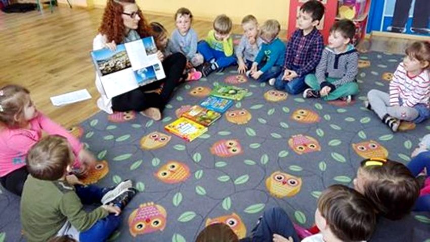 ?Międzynarodowy dzień książki dla dzieci? czyli w baśniową podróż z książką w dłoni?