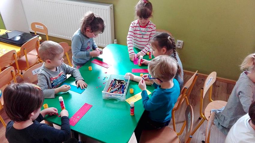 ?Międzynarodowy dzień książki dla dzieci? czyli w baśniową podróż z książką w dłoni?
