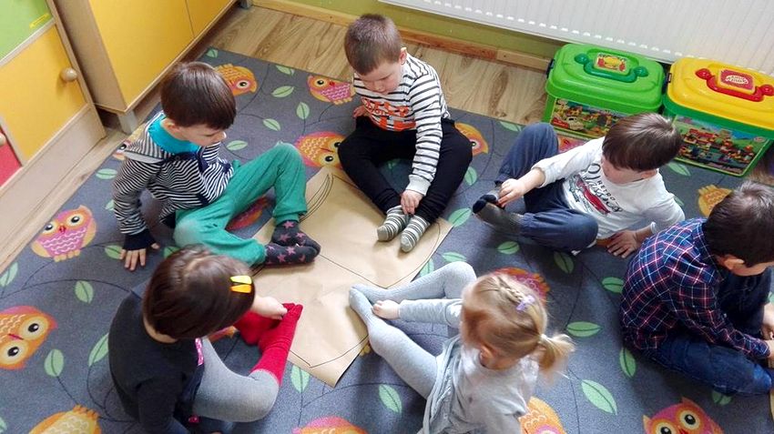 ?Międzynarodowy dzień książki dla dzieci? czyli w baśniową podróż z książką w dłoni?