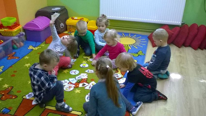 ?Międzynarodowy dzień książki dla dzieci? czyli w baśniową podróż z książką w dłoni?