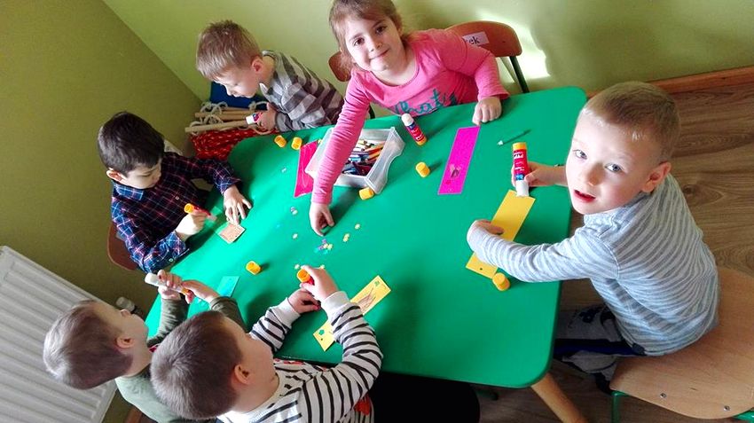 ?Międzynarodowy dzień książki dla dzieci? czyli w baśniową podróż z książką w dłoni?