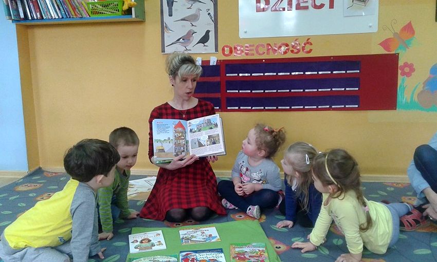?Międzynarodowy dzień książki dla dzieci? czyli w baśniową podróż z książką w dłoni?