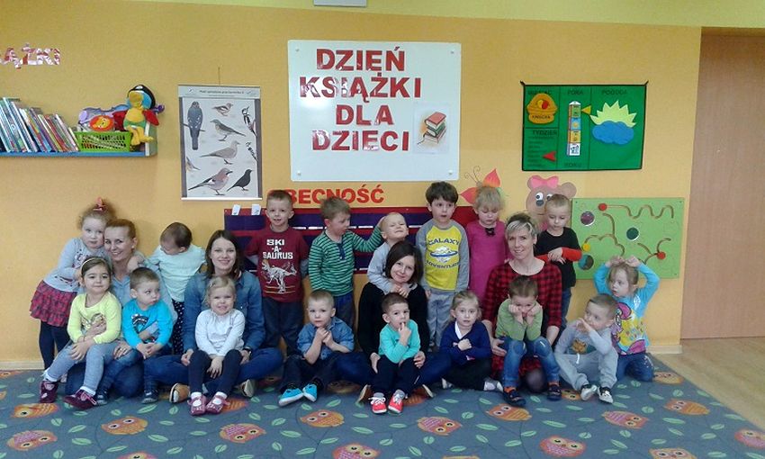 ?Międzynarodowy dzień książki dla dzieci? czyli w baśniową podróż z książką w dłoni?