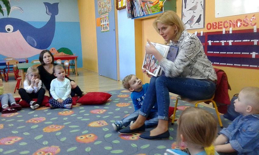 ?Międzynarodowy dzień książki dla dzieci? czyli w baśniową podróż z książką w dłoni?