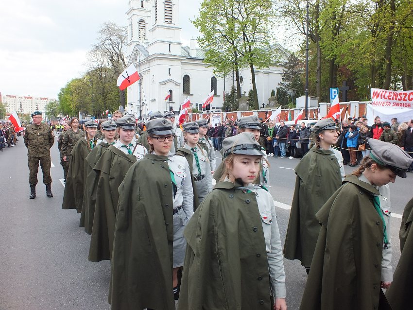 Uczniowie kadeci klasy wojskowej z ZSP w Szubinie uczestniczyli w Warszawie w uroczystości pogrzebowej Pułkownika 