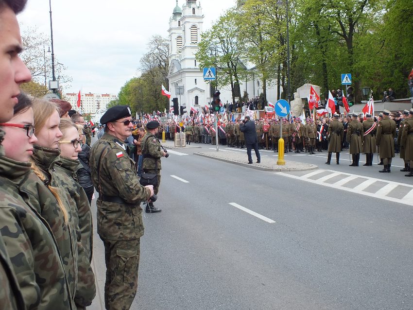 Uczniowie kadeci klasy wojskowej z ZSP w Szubinie uczestniczyli w Warszawie w uroczystości pogrzebowej Pułkownika 