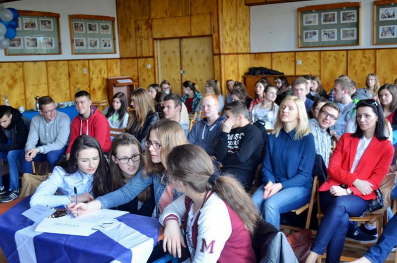 VII Powiatowy Turniej Językowy Multilingua