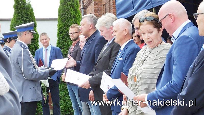 Awanse, odznaczenia i nagrody dla policjantów z okazji ich święta