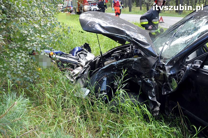 Tragiczny w skutkach wypadek na trasie Szubin - Łabiszyn. Śmierć na miejscu poniósł motocyklista