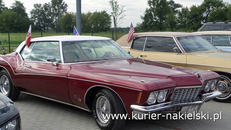 Kawalkada amerykańskich aut wyruszyła na zlot do Łeby