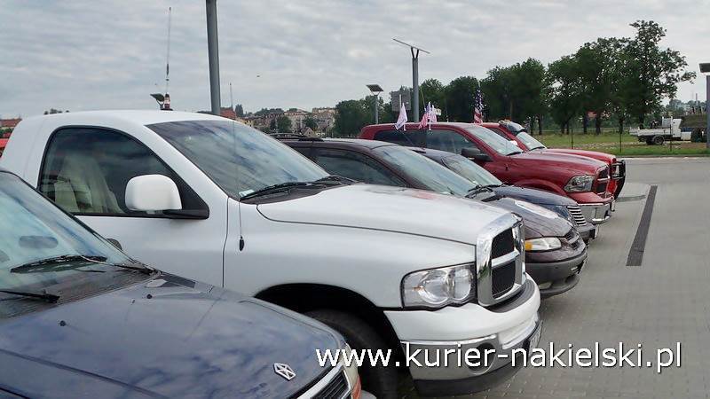 Kawalkada amerykańskich aut wyruszyła na zlot do Łeby