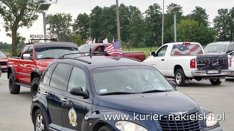 Kawalkada amerykańskich aut wyruszyła na zlot do Łeby