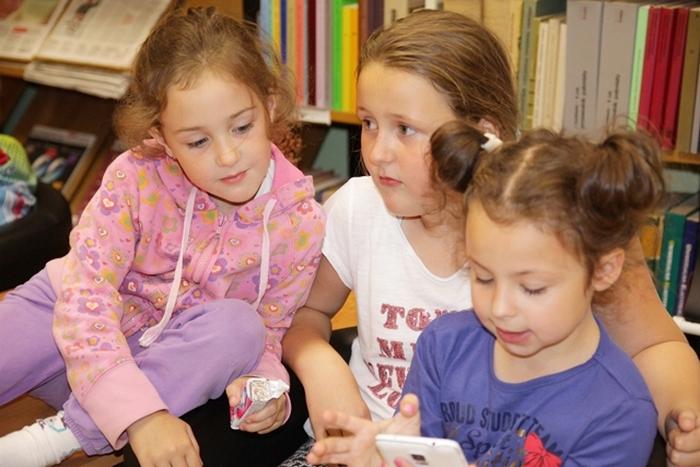 Letnia noc w bibliotece