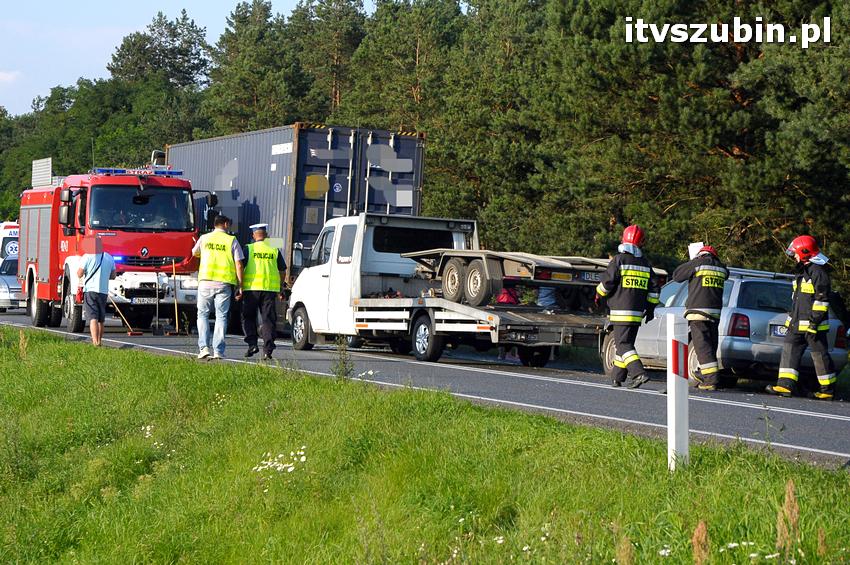 Kolizja 4 pojazdów na krajowej piątce w Nowym Świecie