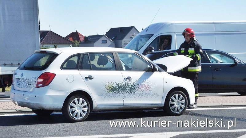 Zderzenie samochodów osobowych na skrzyżowaniu ul. Olszewskiej z drogą krajową nr 10