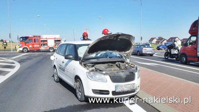 Zderzenie samochodów osobowych na skrzyżowaniu ul. Olszewskiej z drogą krajową nr 10