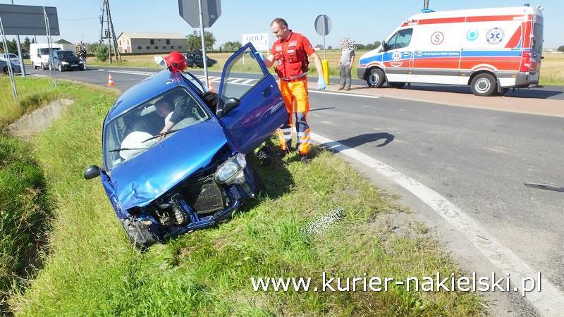 Zderzenie samochodów osobowych na skrzyżowaniu ul. Olszewskiej z drogą krajową nr 10