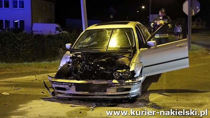 Nocne zderzenie samochodów na obwodnicy Nakła nad Notecią