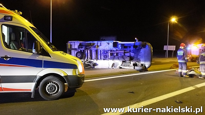 Nocne zderzenie samochodów na obwodnicy Nakła nad Notecią