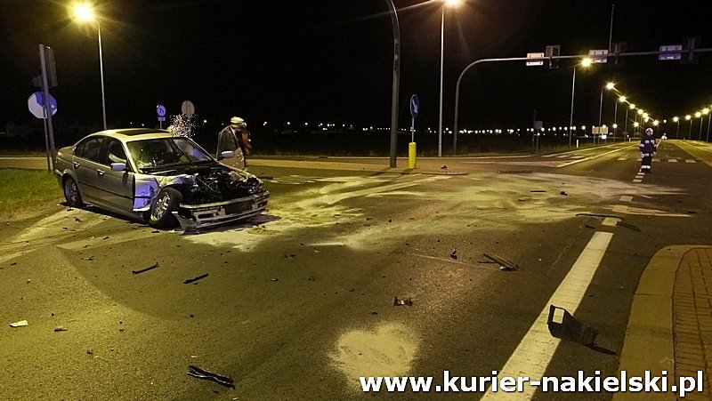 Nocne zderzenie samochodów na obwodnicy Nakła nad Notecią