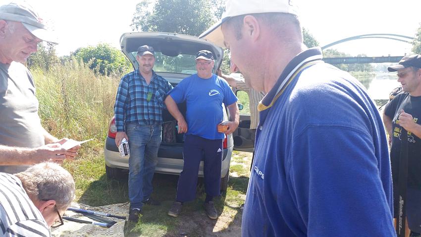 Zawody spławikowe koła PZW 128 Szubin