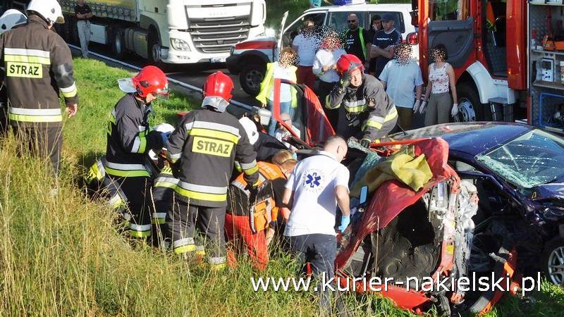 Wypadek na drodze krajowej nr 10 pomiędzy Minikowem, a Strzelewem