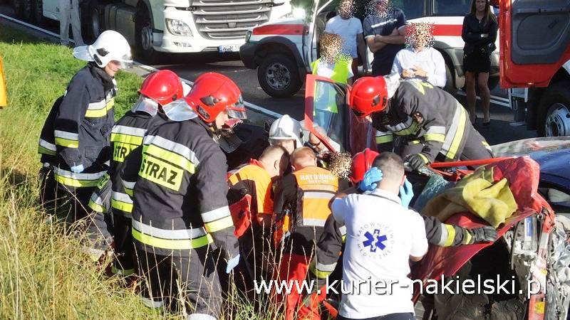Wypadek na drodze krajowej nr 10 pomiędzy Minikowem, a Strzelewem