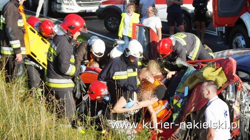 Wypadek na drodze krajowej nr 10 pomiędzy Minikowem, a Strzelewem