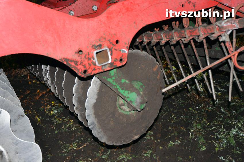 Wieczorna kolizja busa z ciągnikiem rolniczym [USTALENIA POLICJI]