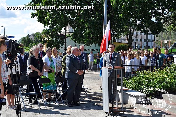 Wizyta rodzin jeńców amerykańskich