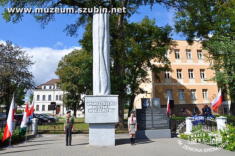 Wizyta rodzin jeńców amerykańskich