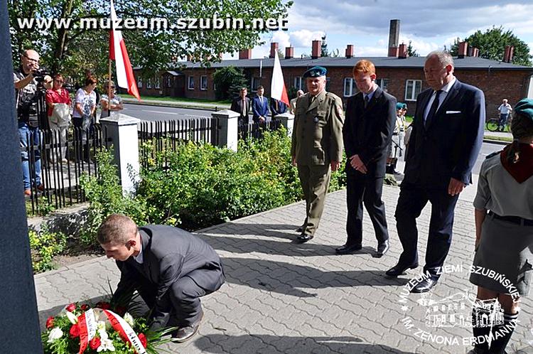 Wizyta rodzin jeńców amerykańskich