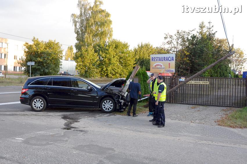 Kolizja dwóch osobówek w Kowalewie, na krajowej piątce