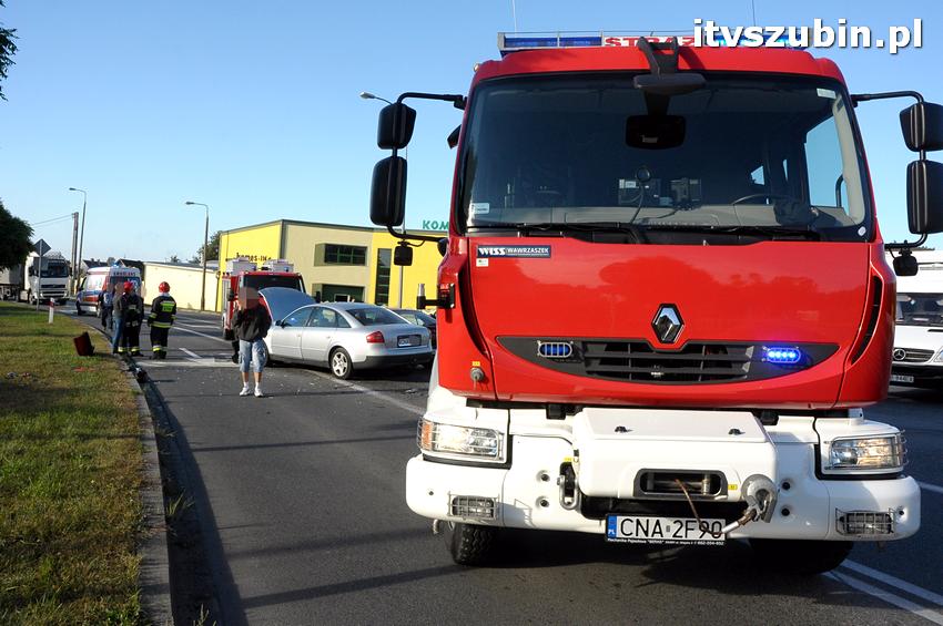 Trzy osoby trafiły do szpitala, to efekt porannej kolizji w Szubinie