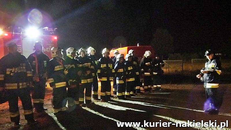 Nocne ćwiczenia strażaków i Lotniczego Pogotowia Ratunkowego