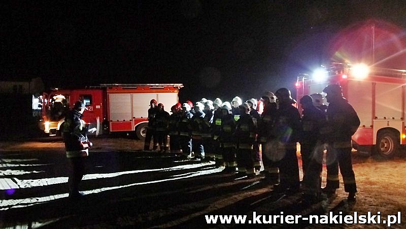 Nocne ćwiczenia strażaków i Lotniczego Pogotowia Ratunkowego