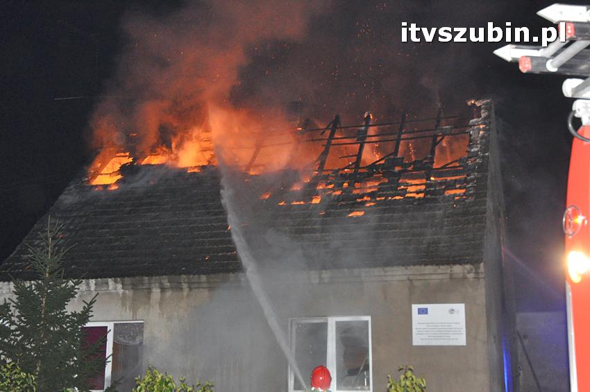 Pożar domu jednorodzinnego w Nowym Świecie