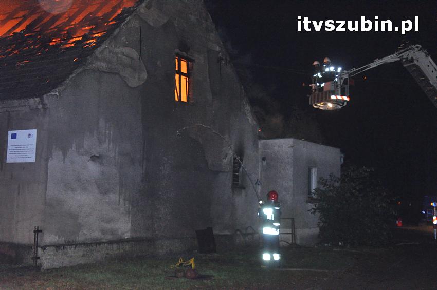 Pożar domu jednorodzinnego w Nowym Świecie
