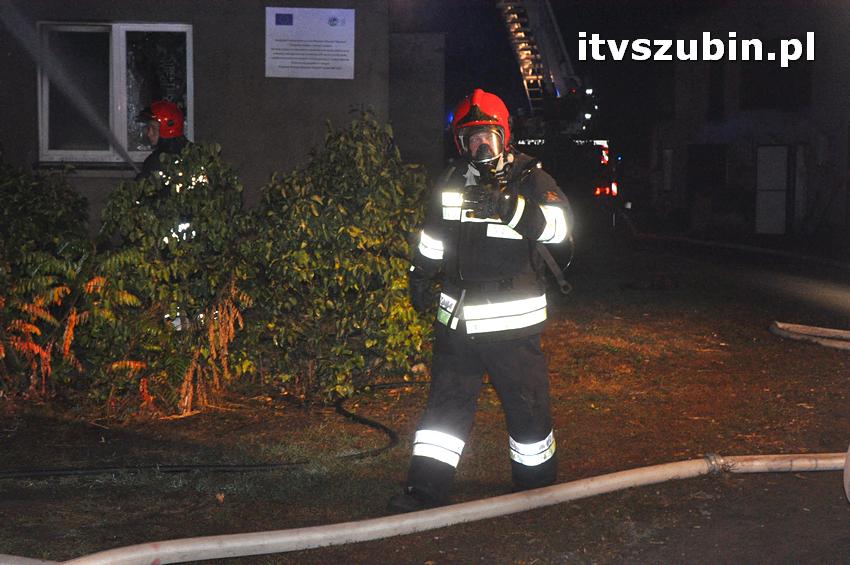 Pożar domu jednorodzinnego w Nowym Świecie