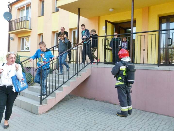 Próbny alarm ewakuacyjny w ZSS Szubin