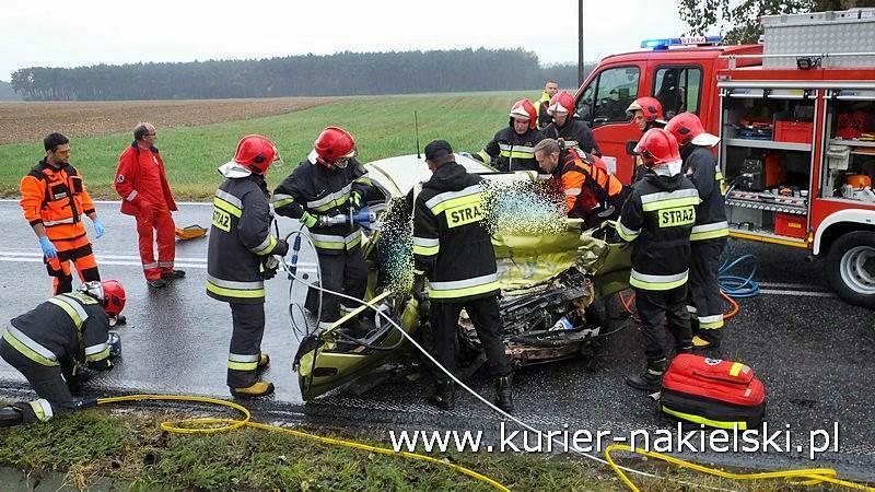 Tragiczny wypadek pod Wieszkami. Dwie osoby nie żyją [USTALENIA POLICJI]