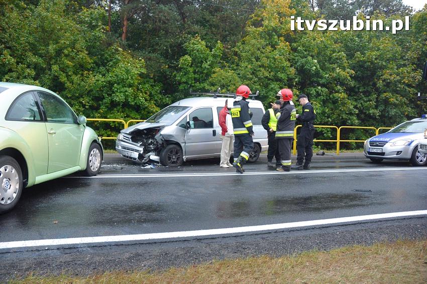 Kolizja dwóch samochodów w Kołaczkowie
