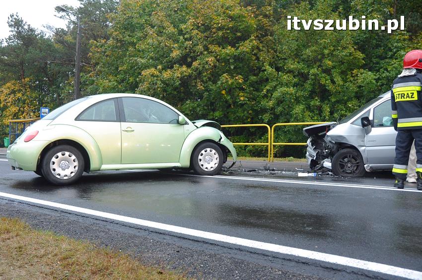 Kolizja dwóch samochodów w Kołaczkowie