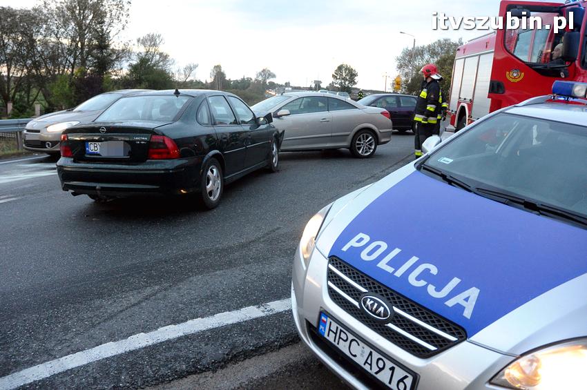 Kolizja dwóch pojazdów w Zamościu sparaliżowała krajową piątkę na 2 godziny