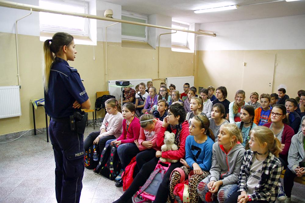 Warsztatów z Policjantami w ZS w Szubinie