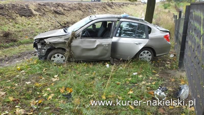Zdarzenie drogowe na drodze krajowej nr 10 w Trzeciewnicy
