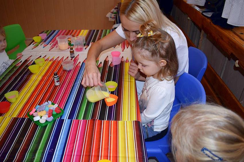 ?Warsztaty mydlarskie? w Samorządowym Przedszkolu nr w 2 Szubinie