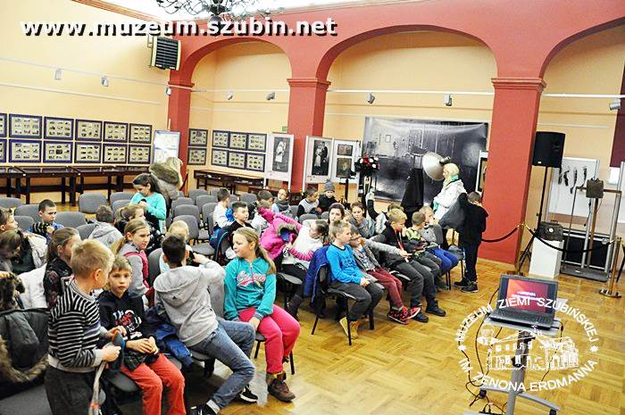 Zajęcia związane z Narodowym Świętem Niepodległości w Muzeum Ziemi Szubińskiej