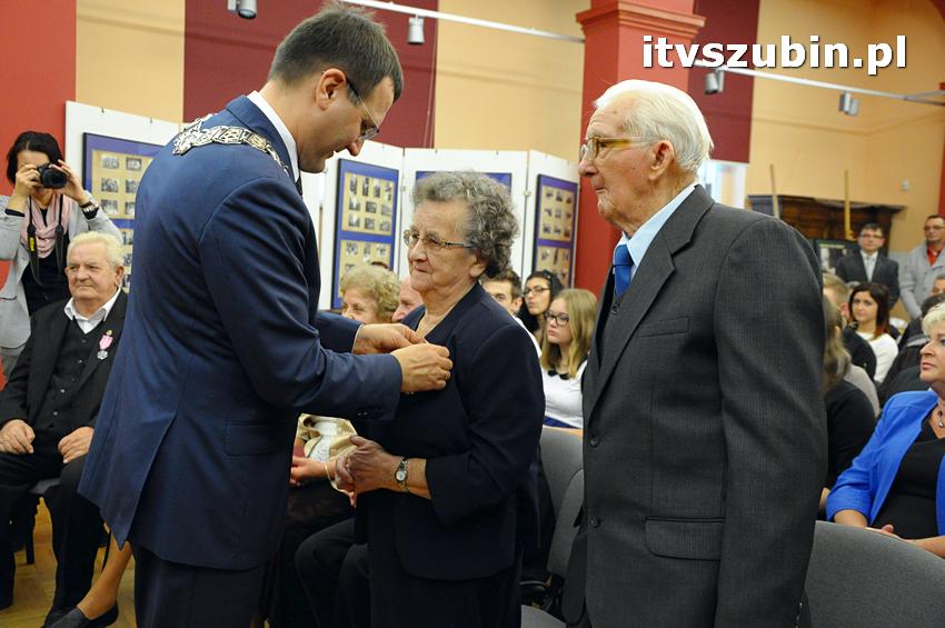 Dziewięć par świętowało swój Jubileusz pożycia małżeńskiego w murach szubińskiego muzeum