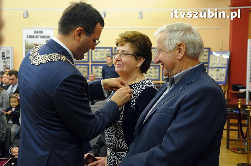 Dziewięć par świętowało swój Jubileusz pożycia małżeńskiego w murach szubińskiego muzeum